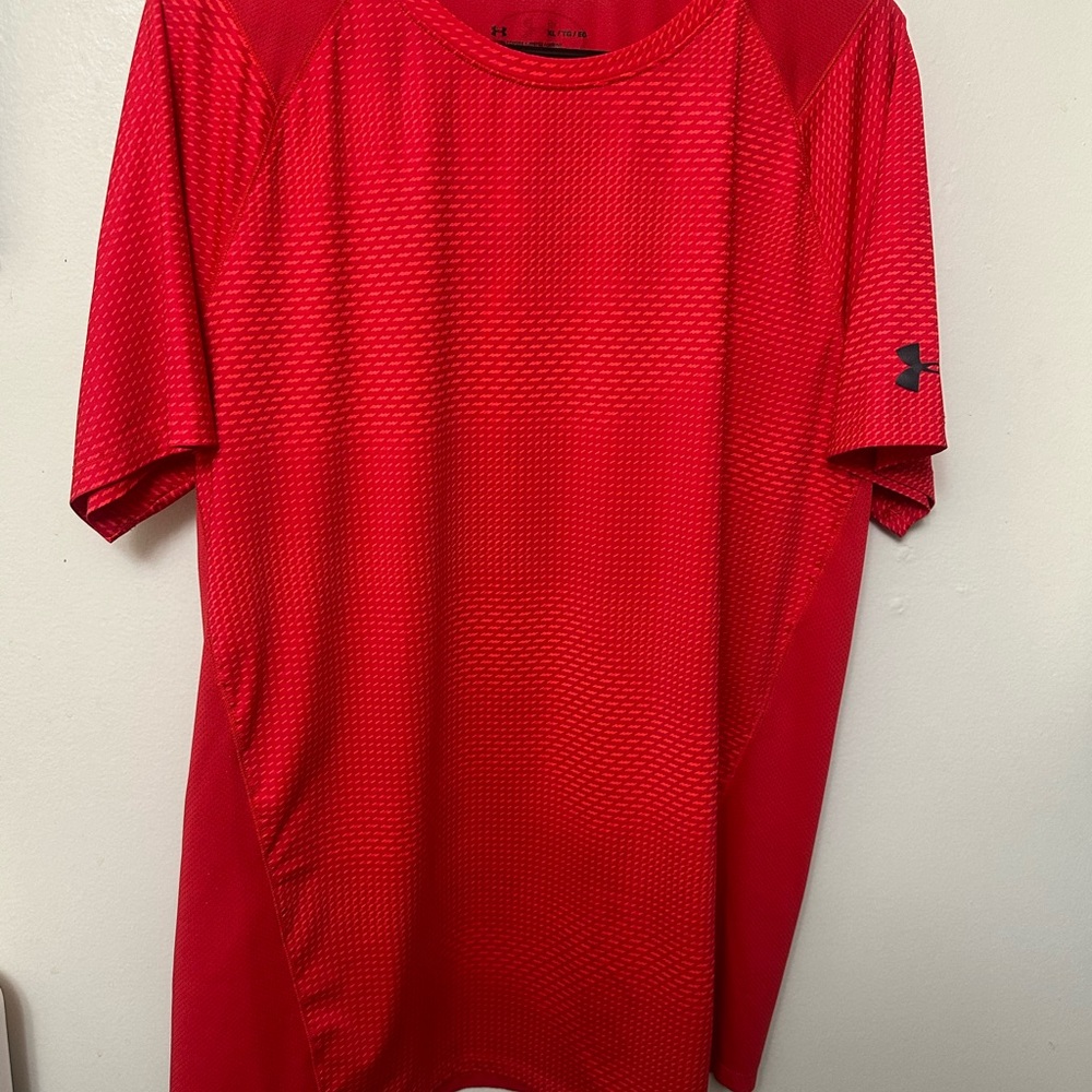 Men’s Under Armour athletic shirt